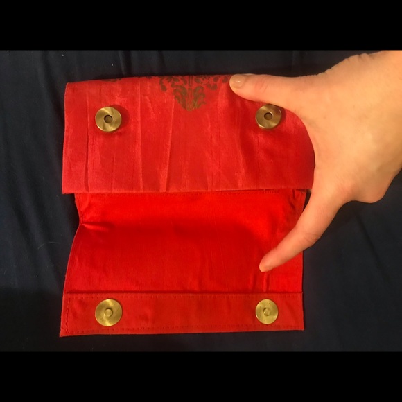 Fabindia: orange silk embroidered clutch - Picture 4 of 6